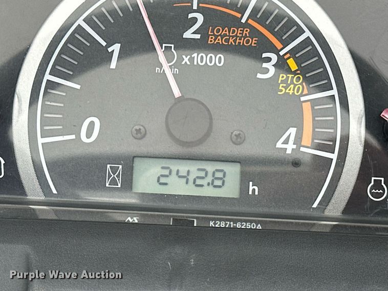 image for item LK9626 Kubota BX2380  MFWD tractor