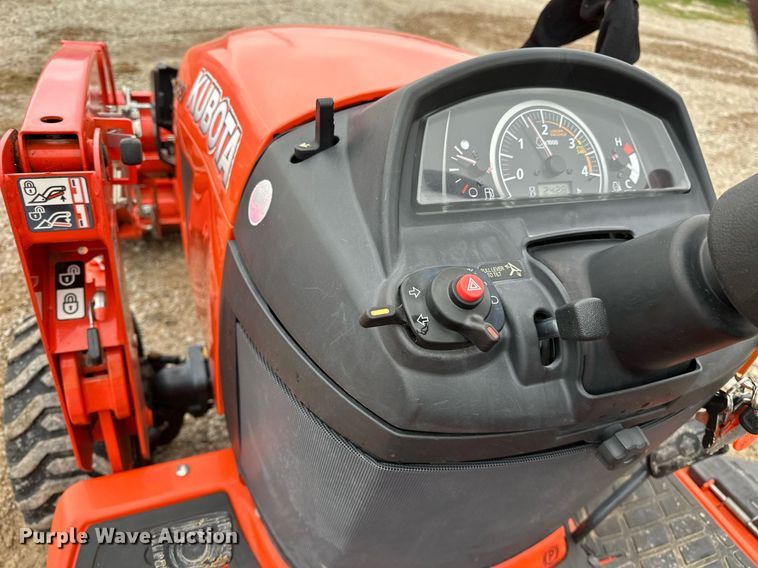 image for item LK9626 Kubota BX2380  MFWD tractor