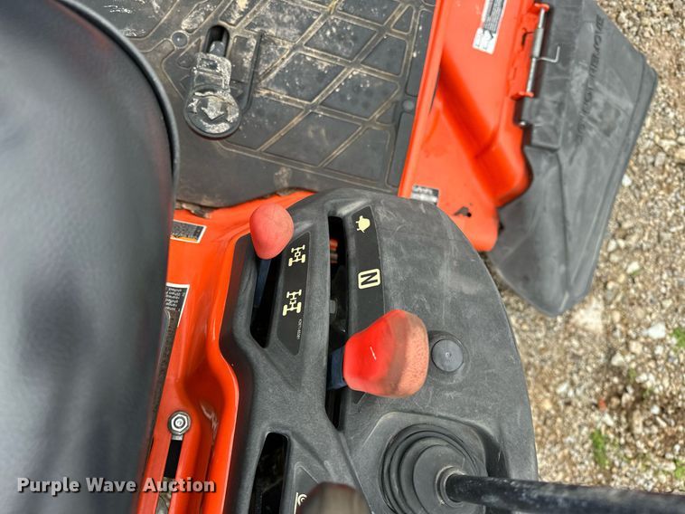 image for item LK9626 Kubota BX2380  MFWD tractor