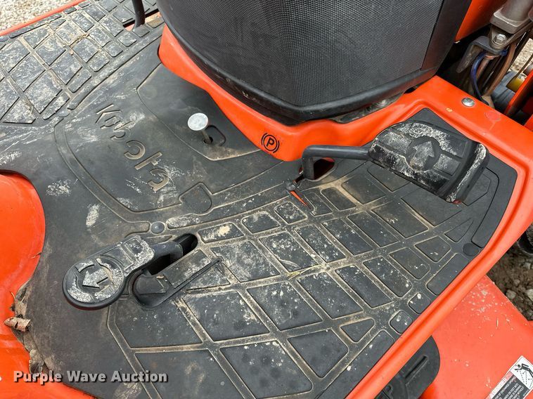 image for item LK9626 Kubota BX2380  MFWD tractor