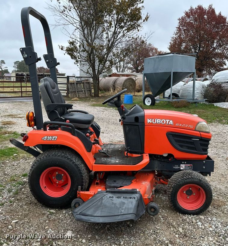 image for item LK9627 Kubota BX2370  MFWD tractor