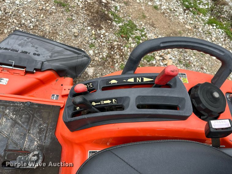 image for item LK9627 Kubota BX2370  MFWD tractor