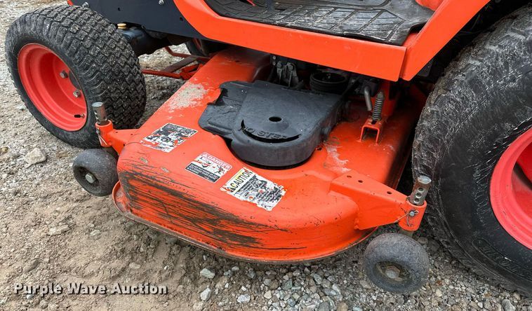 image for item LK9627 Kubota BX2370  MFWD tractor