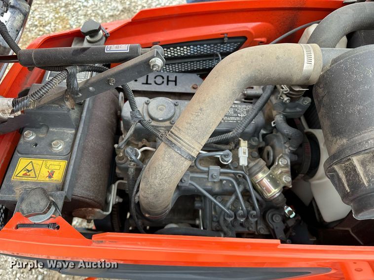 image for item LK9627 Kubota BX2370  MFWD tractor