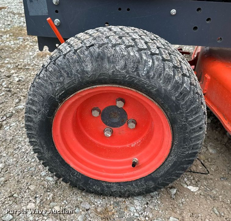 image for item LK9627 Kubota BX2370  MFWD tractor