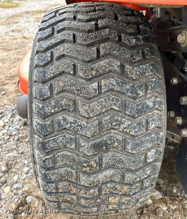 image for item LK9627 Kubota BX2370  MFWD tractor