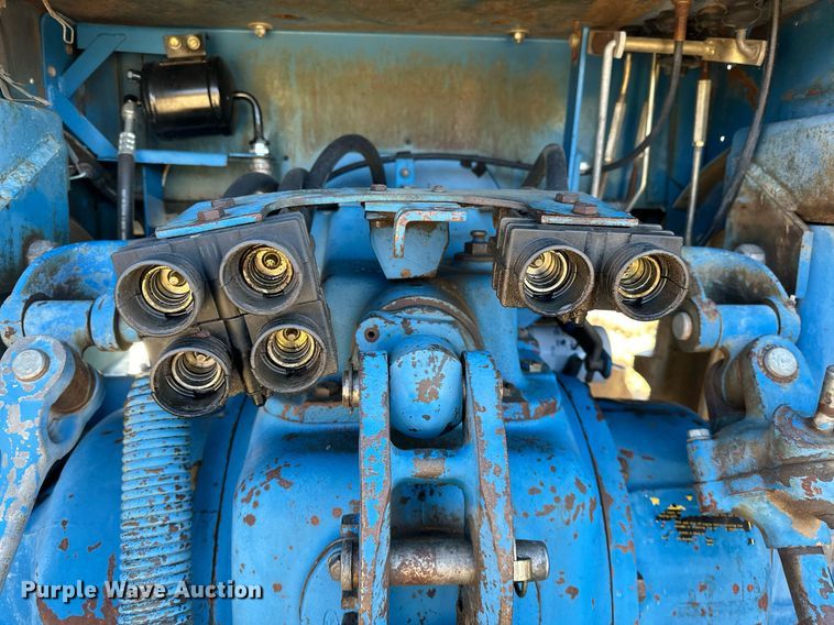 image for item LK9638 1979 Ford 7700  tractor