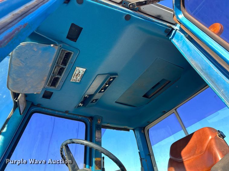 image for item LK9638 1979 Ford 7700  tractor