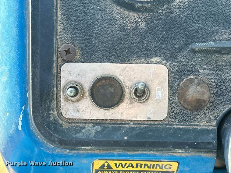 image for item LK9638 1979 Ford 7700  tractor