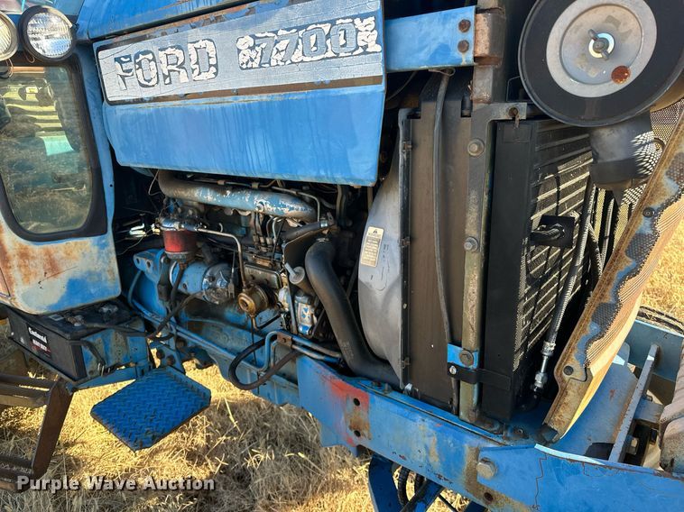 image for item LK9638 1979 Ford 7700  tractor
