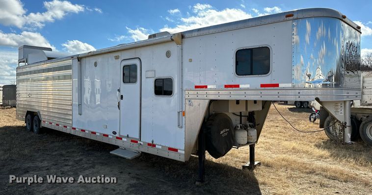 image for item LK9658 2015 Exiss STC837LQ  horse trailer