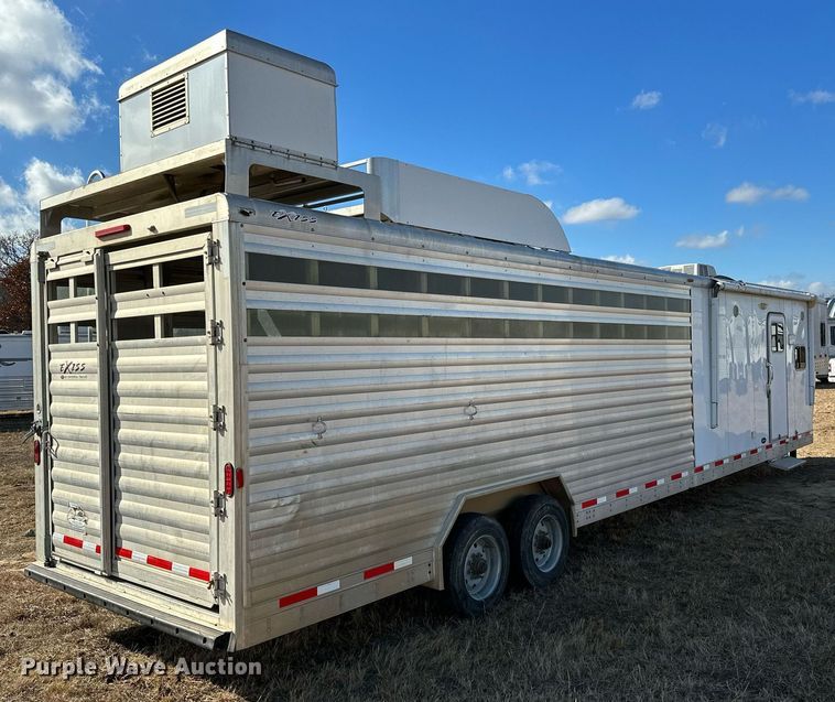 image for item LK9658 2015 Exiss STC837LQ  horse trailer