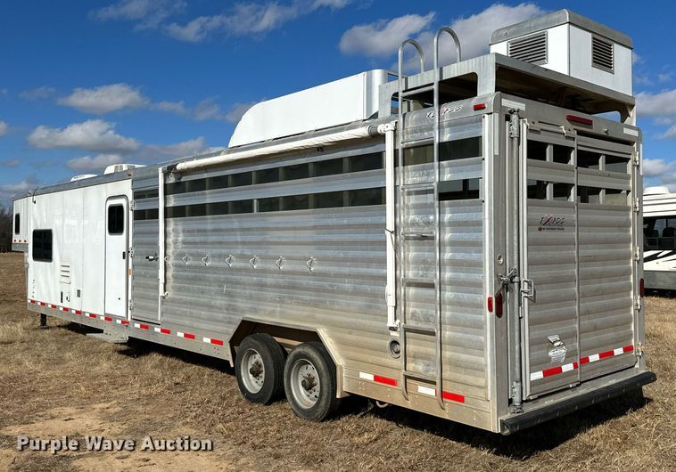 image for item LK9658 2015 Exiss STC837LQ  horse trailer