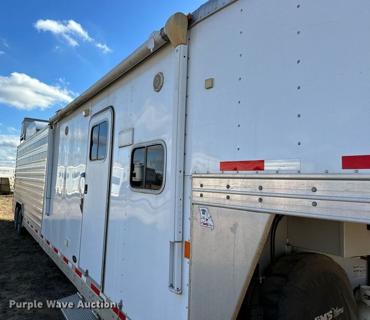 image for item LK9658 2015 Exiss STC837LQ  horse trailer