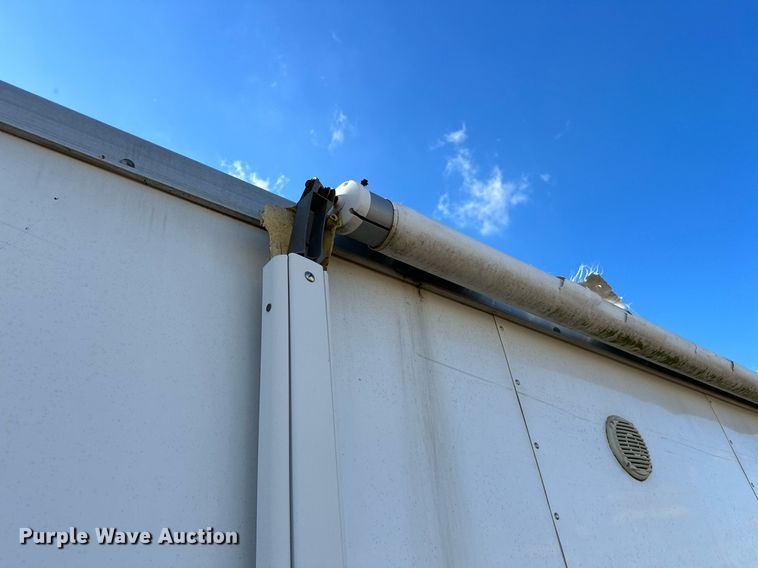 image for item LK9658 2015 Exiss STC837LQ  horse trailer