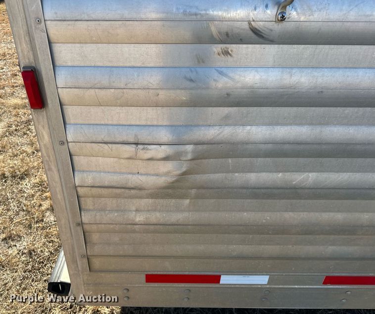 image for item LK9658 2015 Exiss STC837LQ  horse trailer