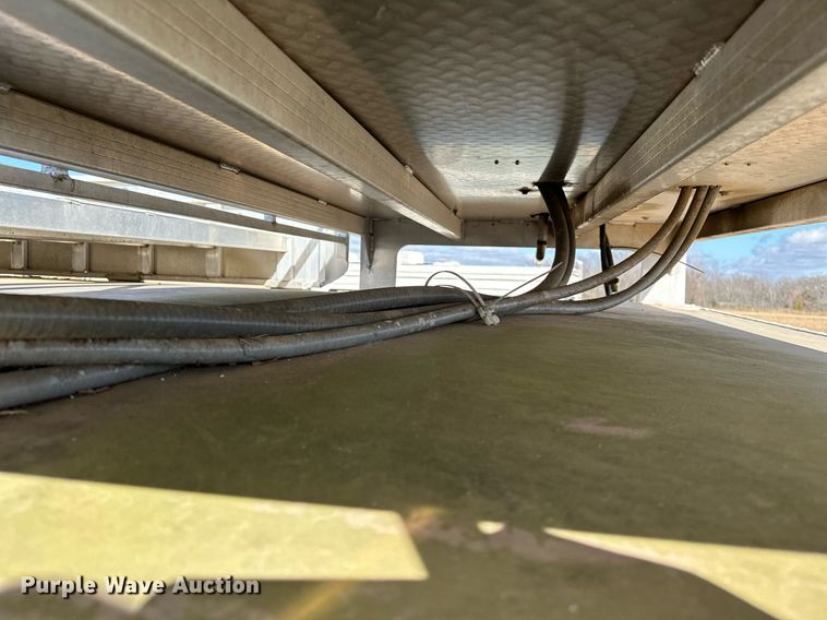 image for item LK9658 2015 Exiss STC837LQ  horse trailer