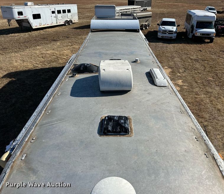 image for item LK9658 2015 Exiss STC837LQ  horse trailer