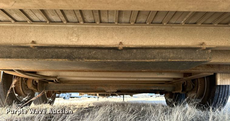 image for item LK9658 2015 Exiss STC837LQ  horse trailer