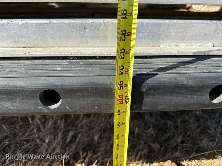 image for item LK9658 2015 Exiss STC837LQ  horse trailer