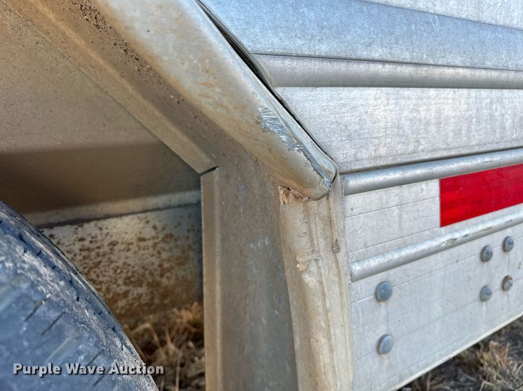 image for item LK9658 2015 Exiss STC837LQ  horse trailer