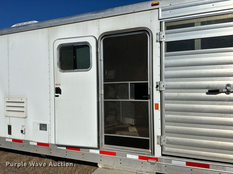 image for item LK9658 2015 Exiss STC837LQ  horse trailer