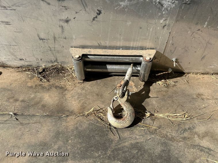 image for item LK9658 2015 Exiss STC837LQ  horse trailer