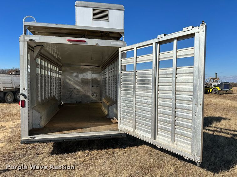 image for item LK9658 2015 Exiss STC837LQ  horse trailer