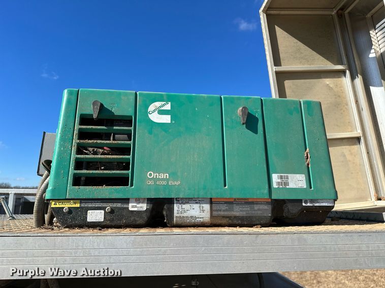 image for item LK9658 2015 Exiss STC837LQ  horse trailer