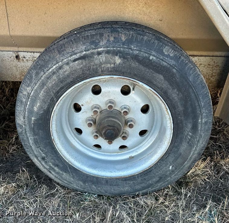 image for item LK9658 2015 Exiss STC837LQ  horse trailer