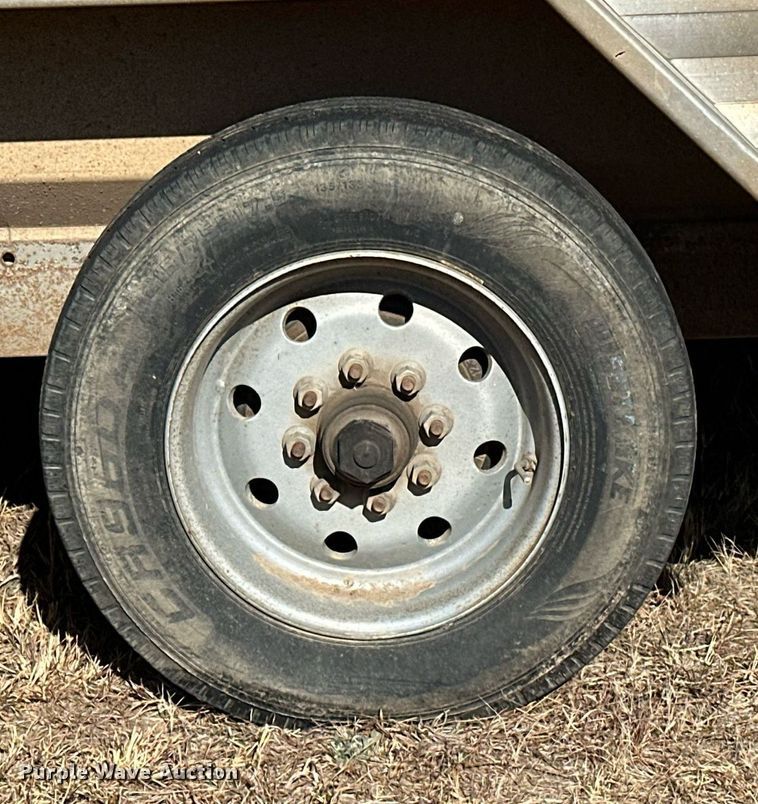 image for item LK9658 2015 Exiss STC837LQ  horse trailer