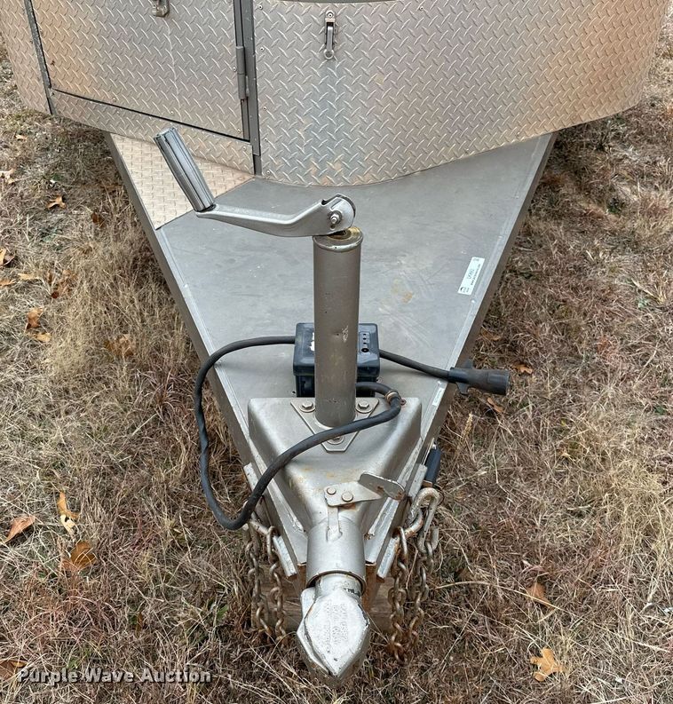 image for item LK9662 2017 Titan Lo-Pro  livestock trailer