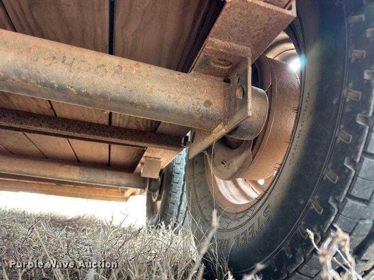 image for item LK9662 2017 Titan Lo-Pro  livestock trailer