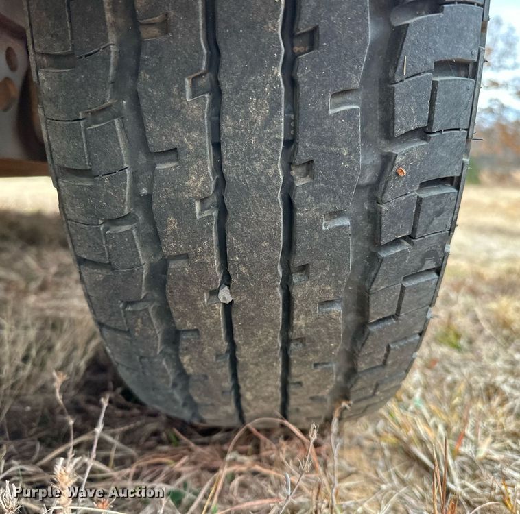 image for item LK9662 2017 Titan Lo-Pro  livestock trailer