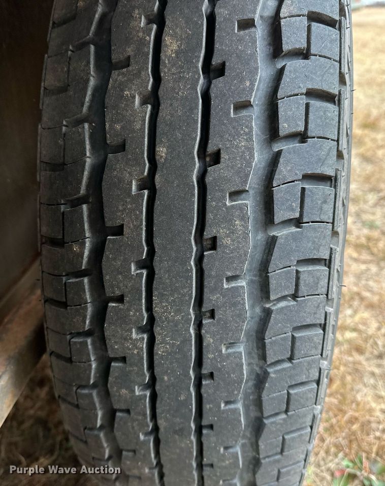 image for item LK9662 2017 Titan Lo-Pro  livestock trailer