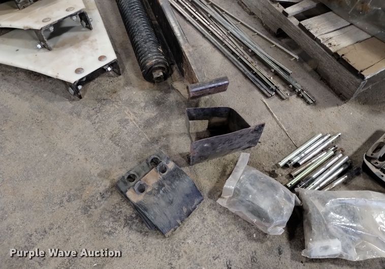 image for item LN9894 MacDon 973 header parts