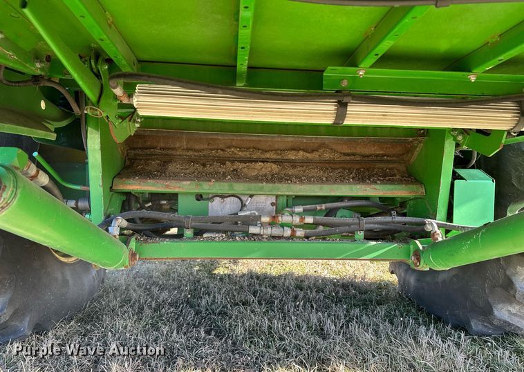 image for item LO9384 2013 John Deere S680S STS  combine