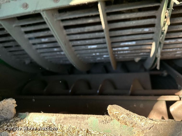 image for item LO9384 2013 John Deere S680S STS  combine