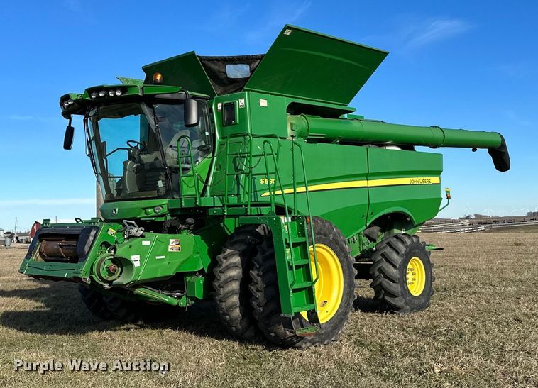 image for item LO9385 2013 John Deere S680S STS  combine