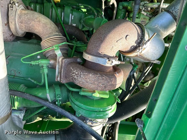 image for item LO9385 2013 John Deere S680S STS  combine
