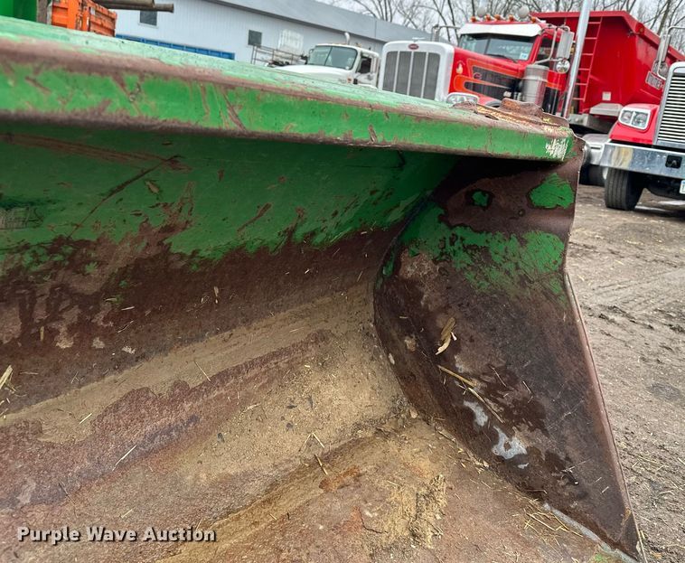 image for item LO9401 2002 John Deere 7410  MFWD tractor