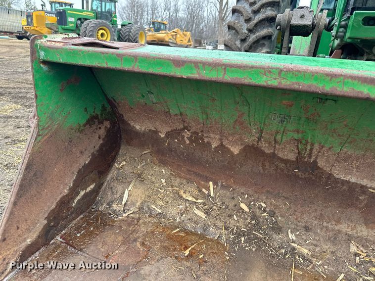 image for item LO9401 2002 John Deere 7410  MFWD tractor