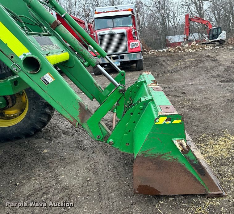 image for item LO9401 2002 John Deere 7410  MFWD tractor