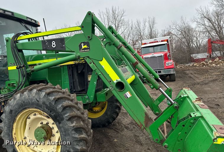 image for item LO9401 2002 John Deere 7410  MFWD tractor