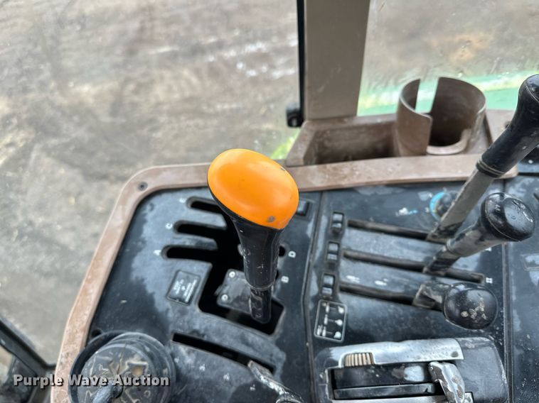 image for item LO9401 2002 John Deere 7410  MFWD tractor