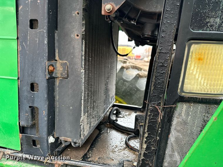 image for item LO9401 2002 John Deere 7410  MFWD tractor