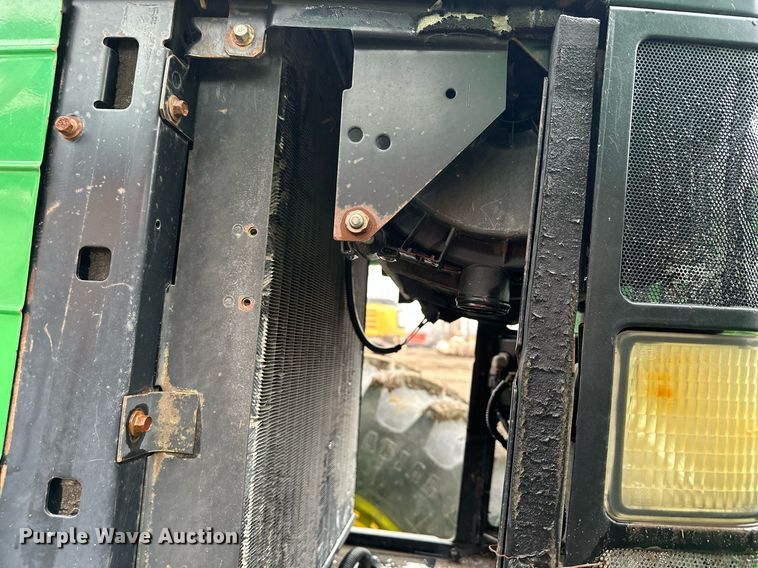 image for item LO9401 2002 John Deere 7410  MFWD tractor