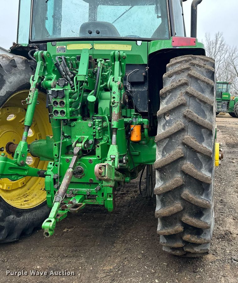 image for item LO9401 2002 John Deere 7410  MFWD tractor