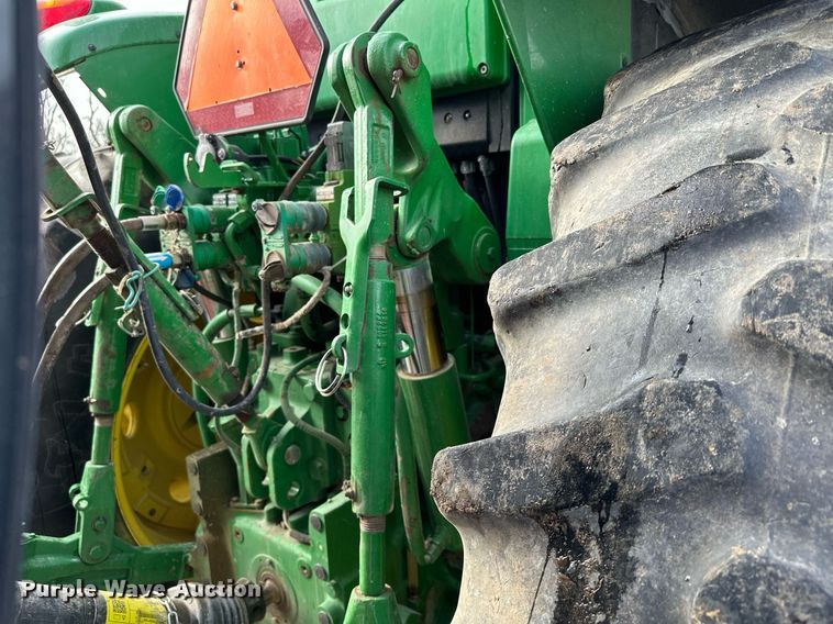 image for item LO9416 2011 John Deere 7330 Premium  MFWD tractor