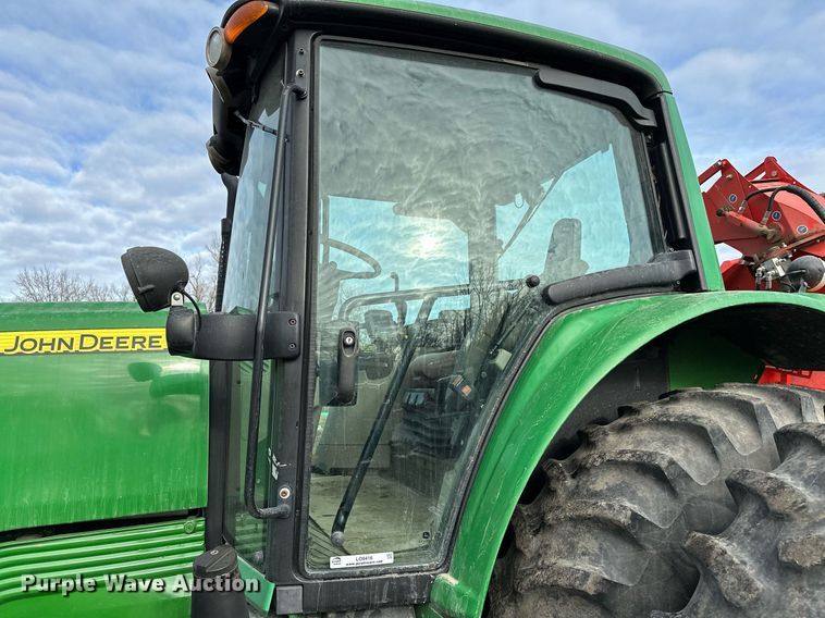 image for item LO9416 2011 John Deere 7330 Premium  MFWD tractor